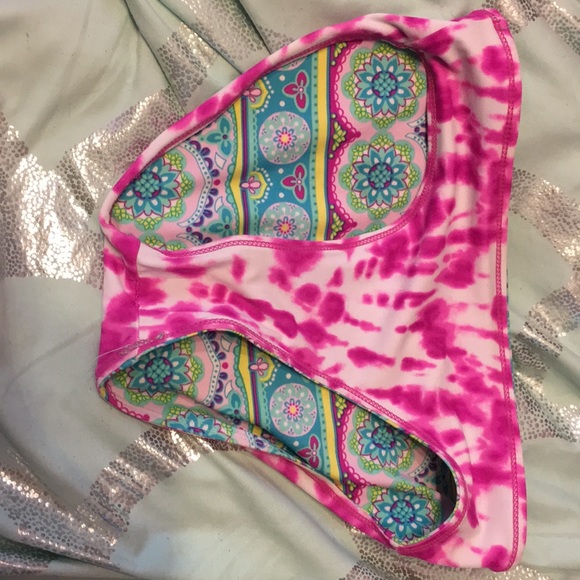 Bathing suit - Picture 3 of 6